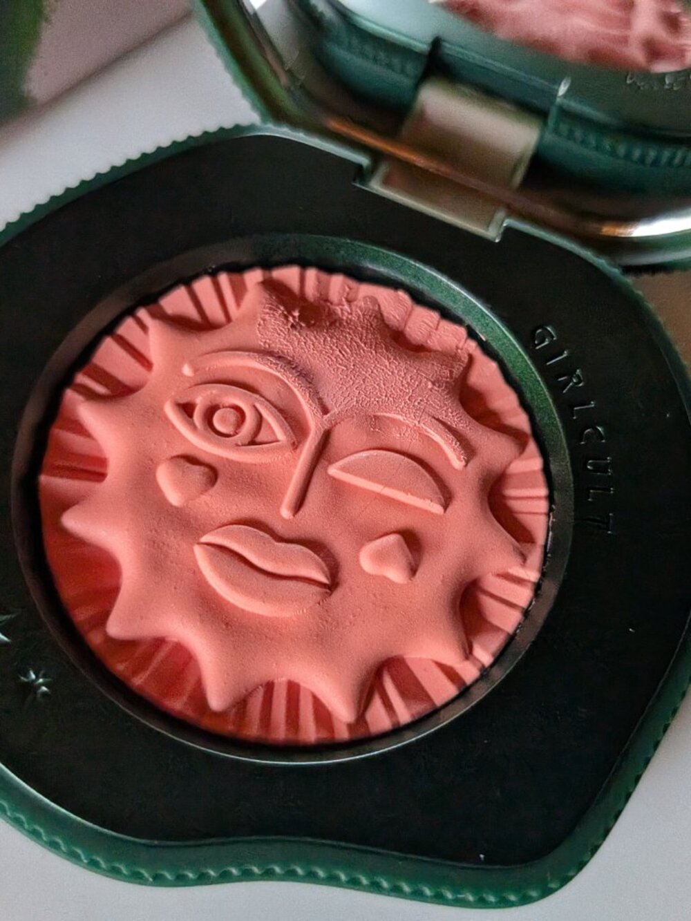 Girlcult Peach Cream Blush in #21 Saturn Peach Festival Cake